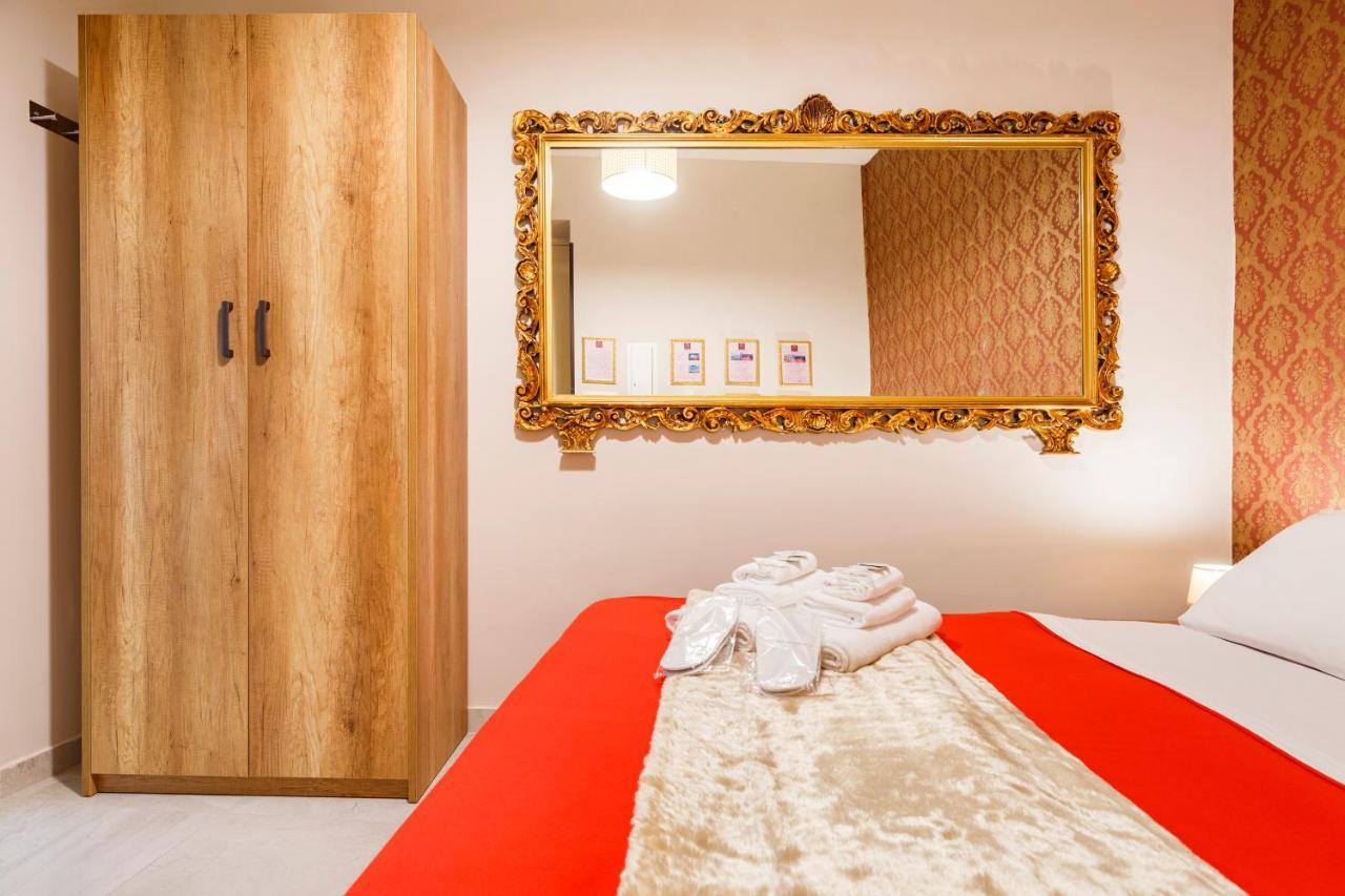 Spinacorona Room Νάπολη Εξωτερικό φωτογραφία